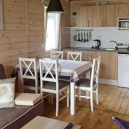 2 Bedroom Lovely In بيت للعطل